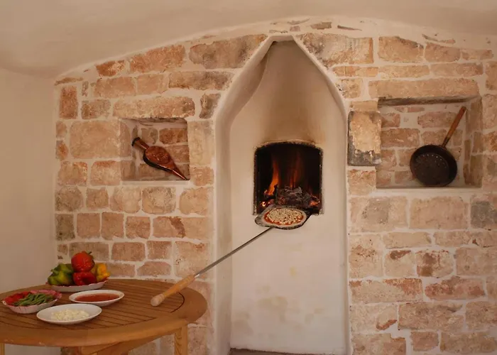 Дом отдыха Trulli Bellavista Pool